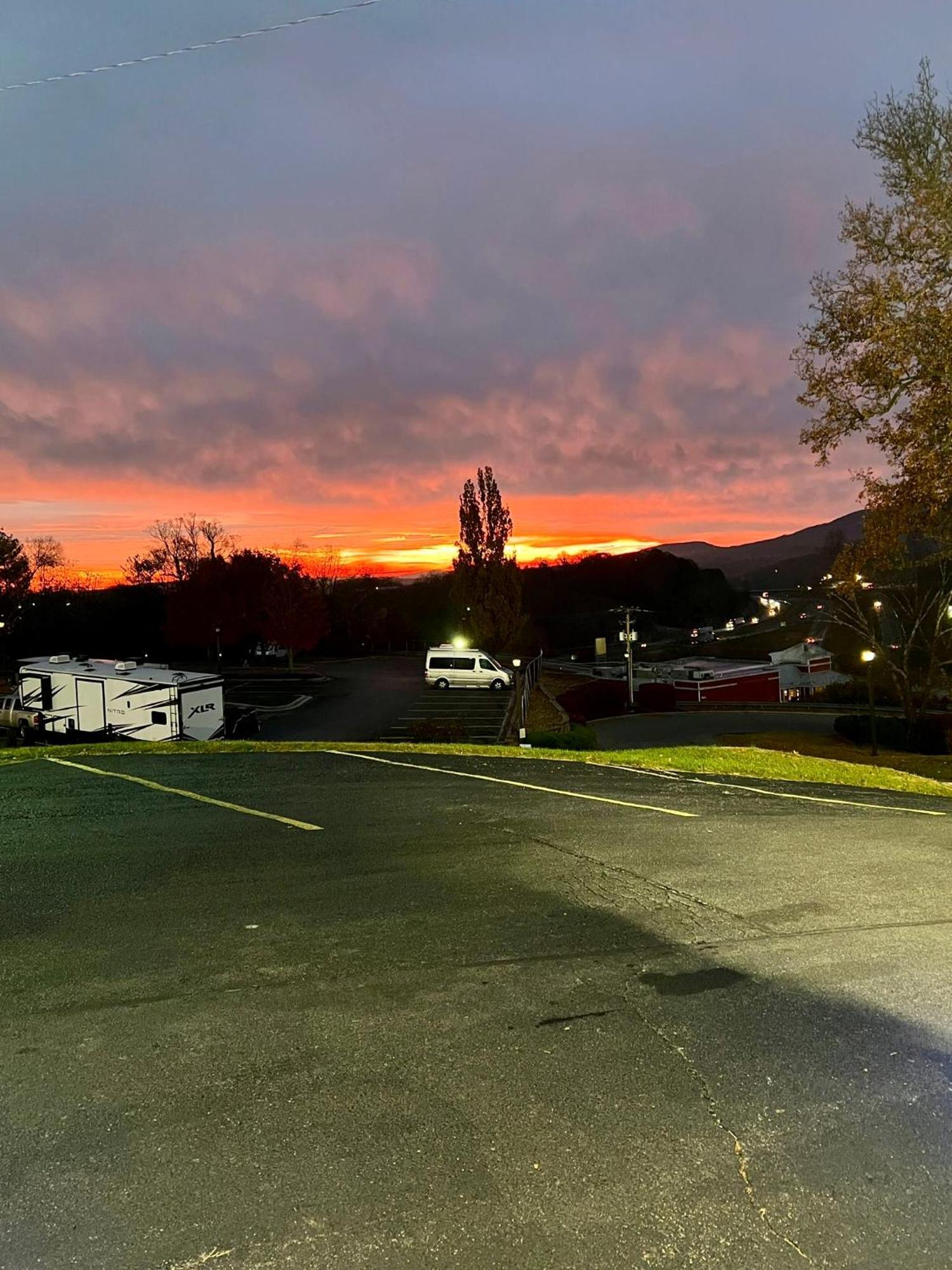 Travelodge By Wyndham Wytheville Zewnętrze zdjęcie